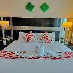 Seri Serviced Suites Klcc, Future Star